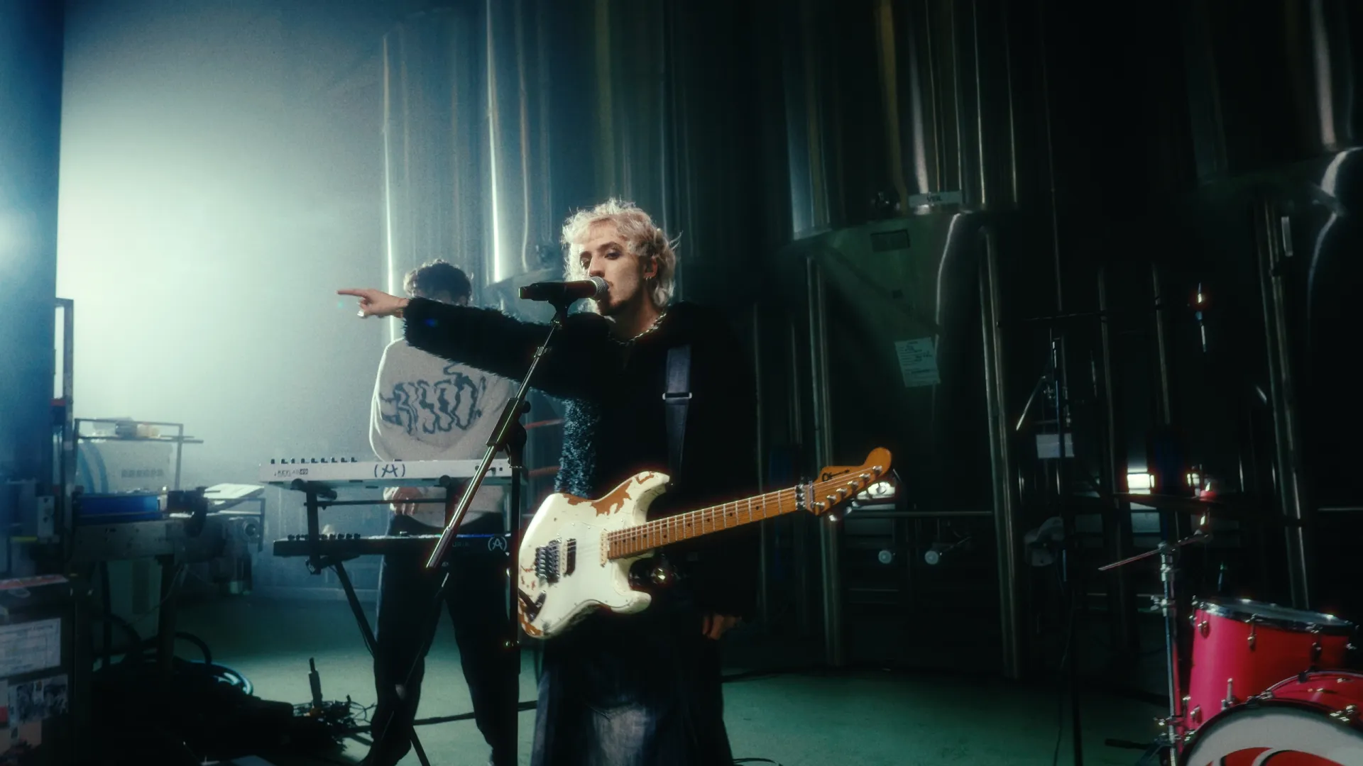 Image 1 sur 11 — Igor ft Web — Zéro Concessions