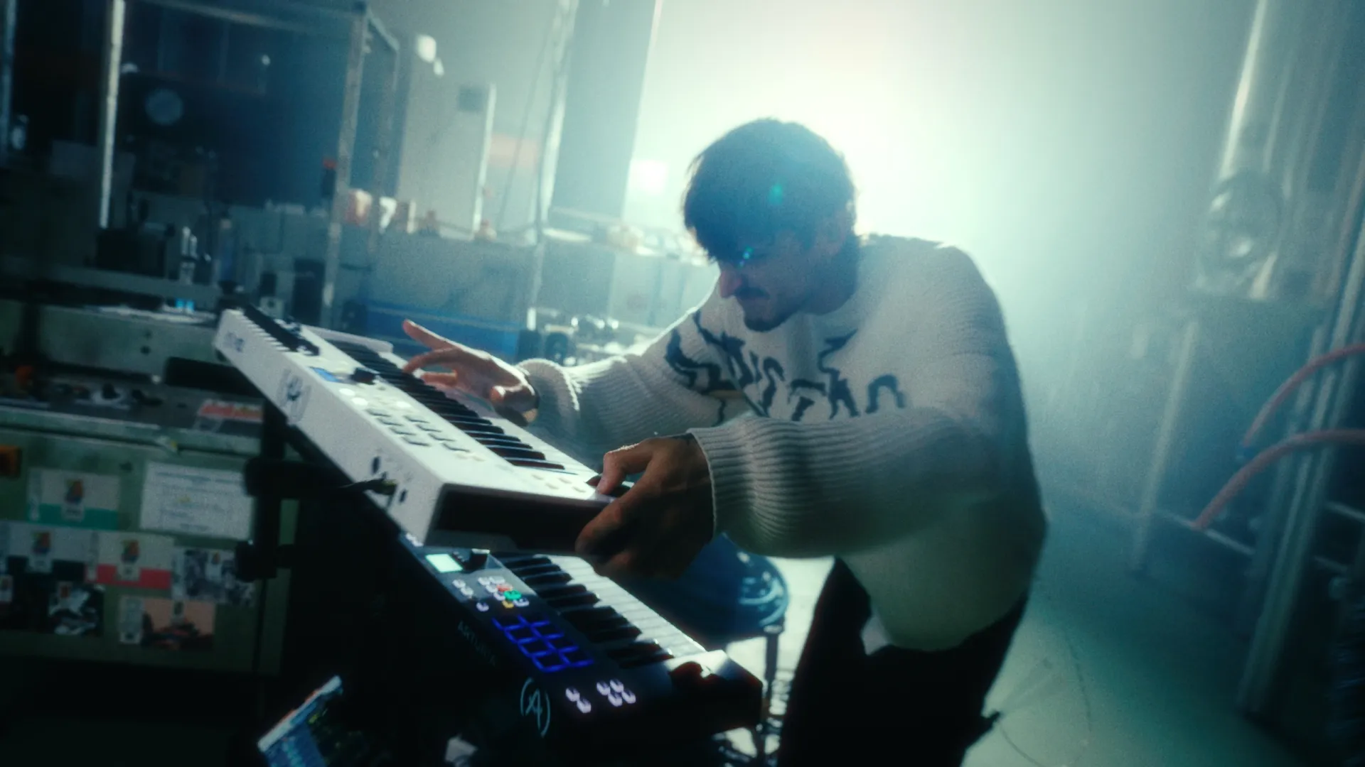Image 11 sur 11 — Igor ft Web — Zéro Concessions