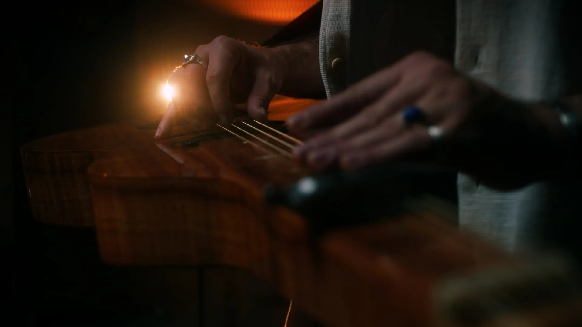 Image 2 sur 5 — Jason Mist — Water